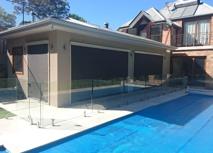 Zipscreen